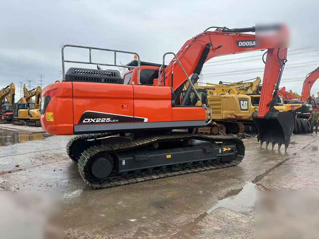 2024 Doosan DX225LCA Crawler Excavator