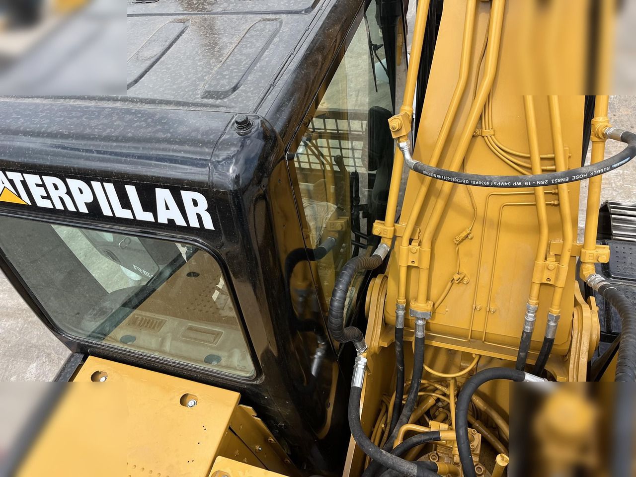 2022 Caterpillar 320D Crawler Excavator