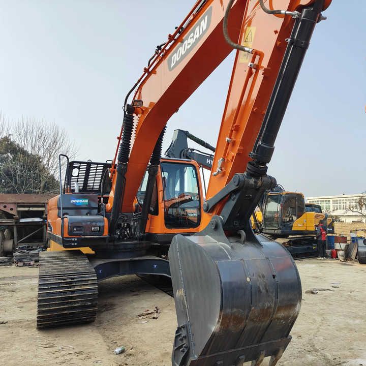2010 Doosan DX225LC-9C Crawler Excavator