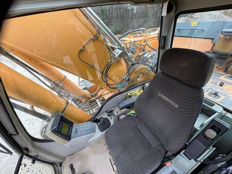 2006 Liebherr R944C HDSL LITRONIC Crawler Excavator