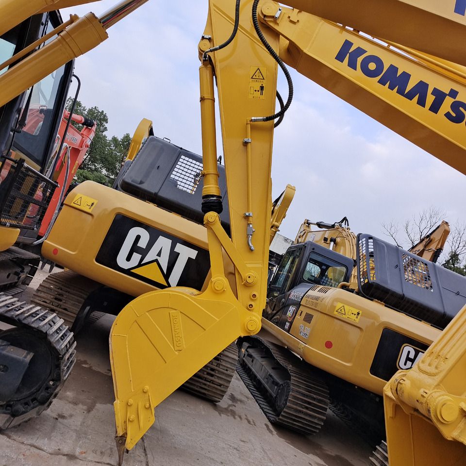 2024 Komatsu PC210LC-8 Crawler Excavator
