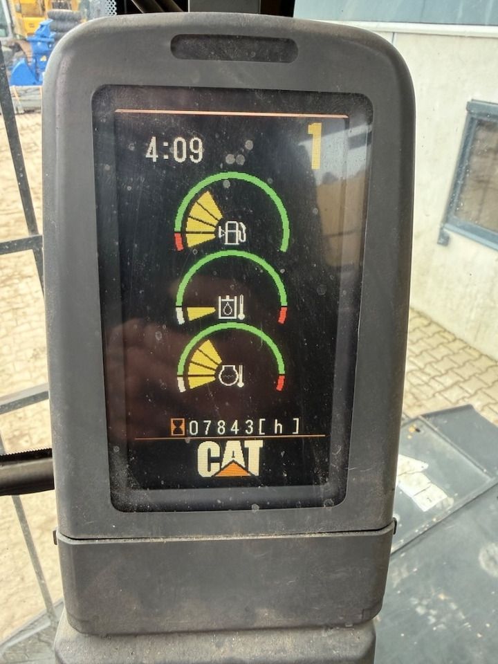 2008 Caterpillar 325D Material Handler