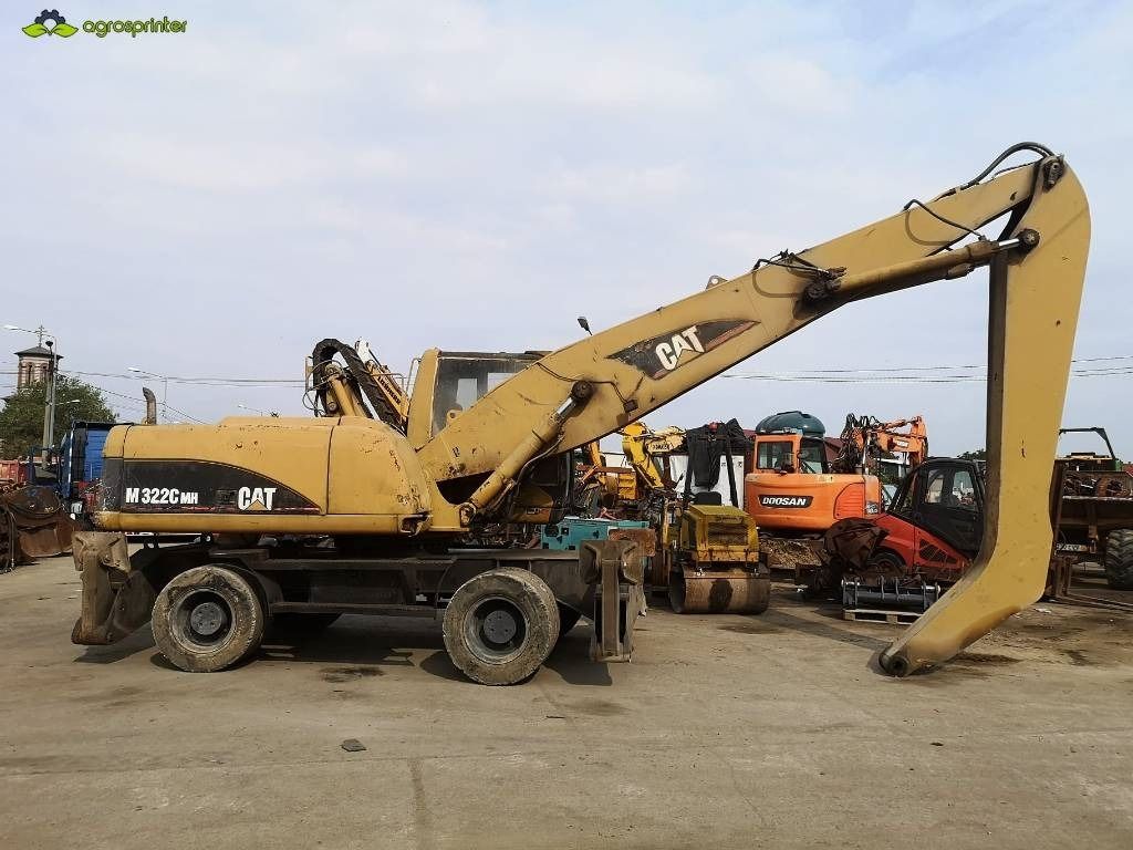 2005 Caterpillar M322C MH Material Handler