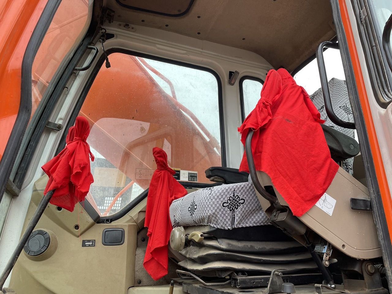 2019 Doosan DH220 Crawler Excavator