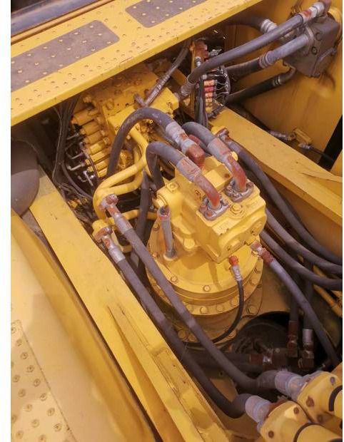 2020 Komatsu PC450-8 Crawler Excavator