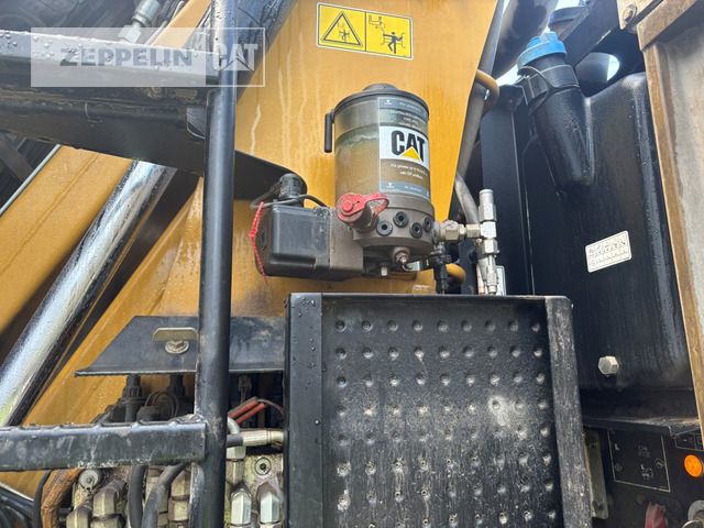 2015 Caterpillar MH3022 Material Handler