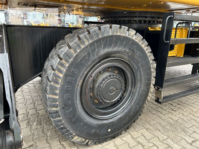 2022 Caterpillar MH3040-07A Material Handler