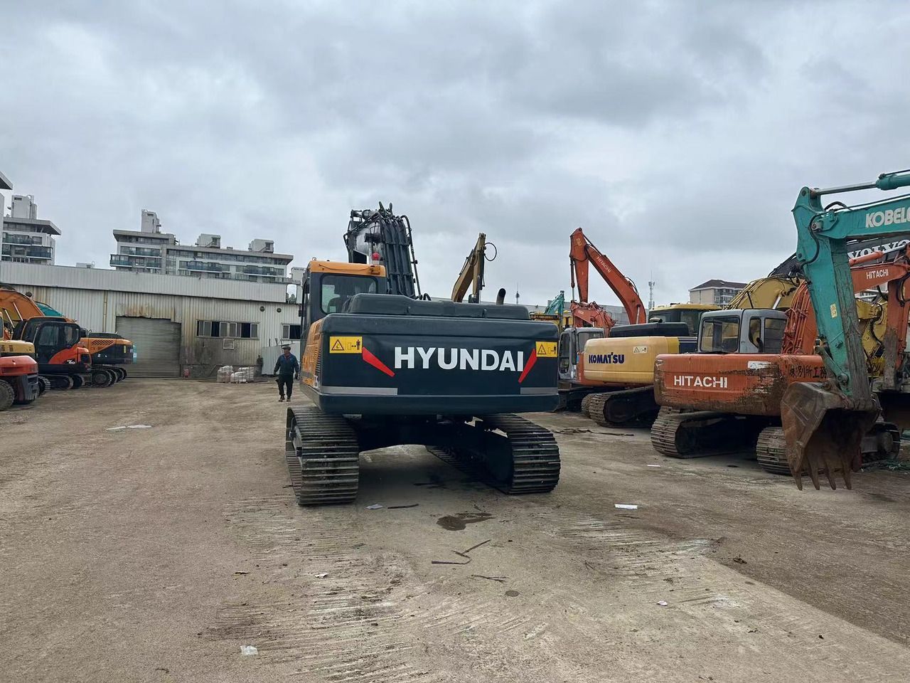 2024 Hyundai R225LC-9T Crawler Excavator