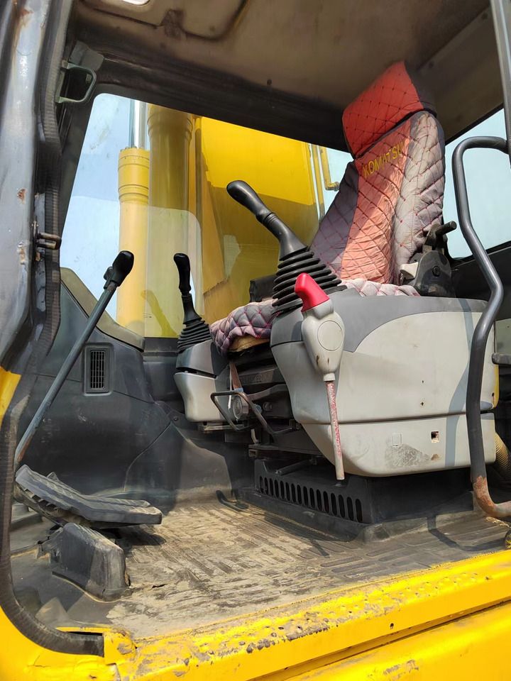 2018 Komatsu PC220-7 Crawler Excavator