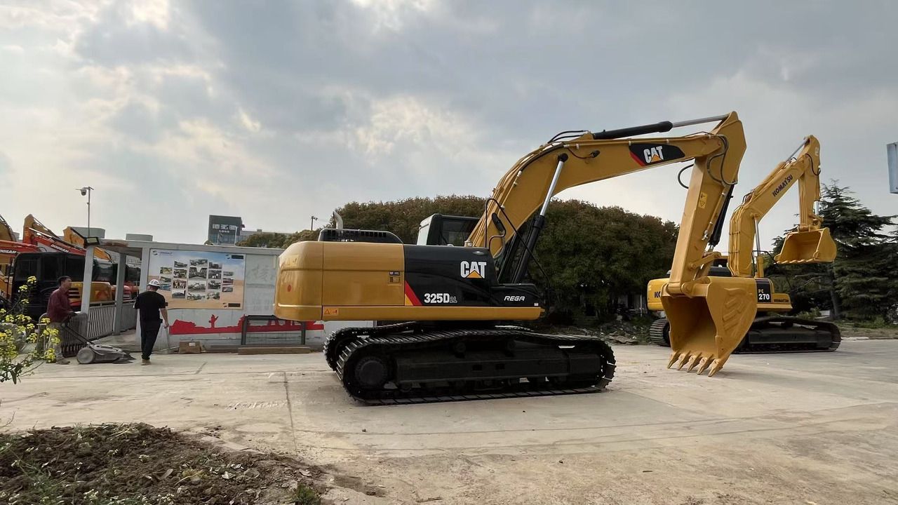 2023 Caterpillar 325D Crawler Excavator