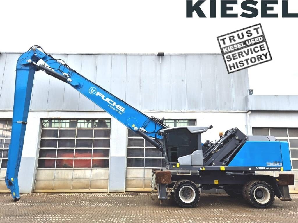 2020 Fuchs MHL360 F Material Handler
