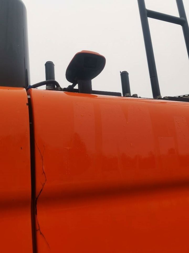 2018 Doosan DX300LC-5 Crawler Excavator