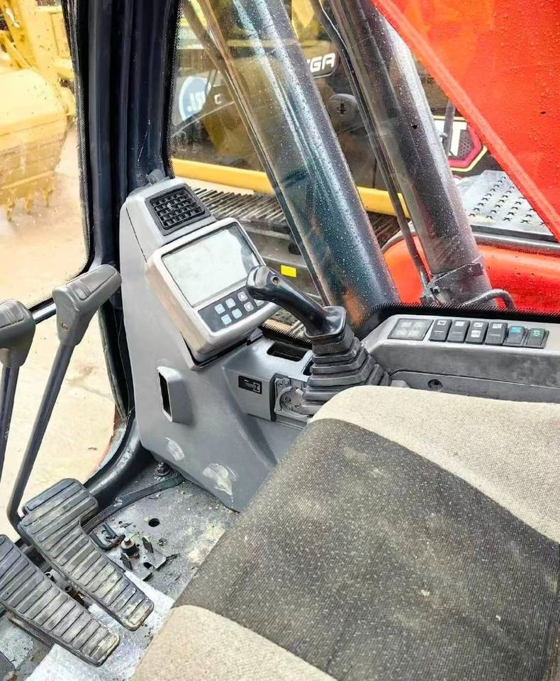 2023 Doosan DX140 Crawler Excavator
