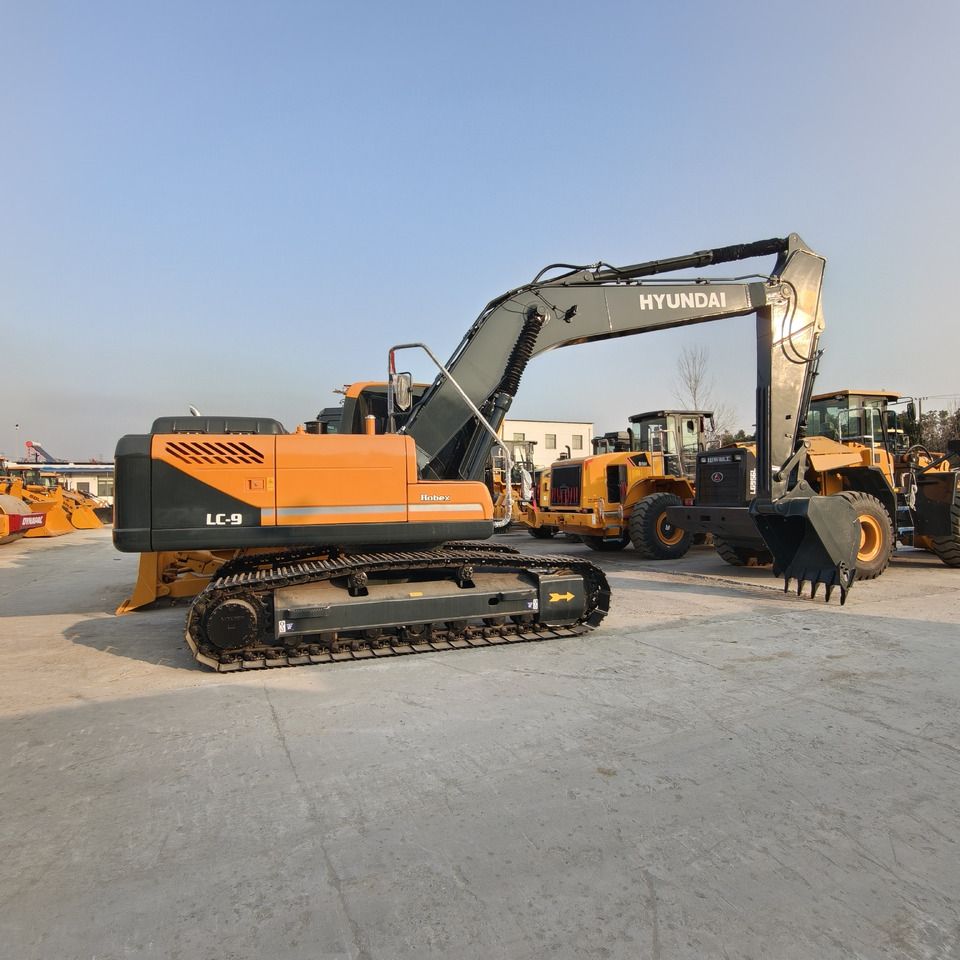2024 Hyundai R220LC-9S Crawler Excavator