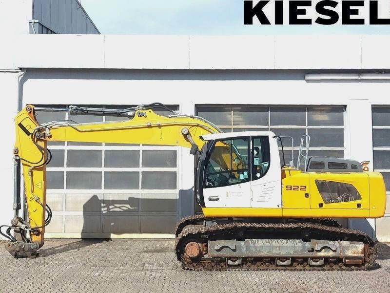 2017 Liebherr R922 SLC Crawler Excavator