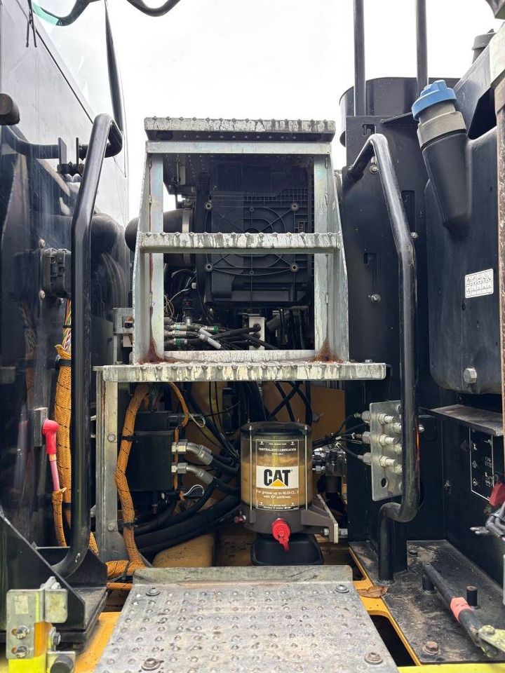2015 Caterpillar M320F Wheel Excavator