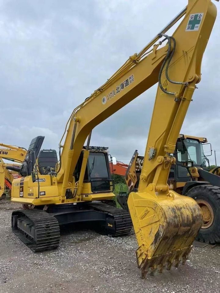 2023 Komatsu PC220-8 Crawler Excavator