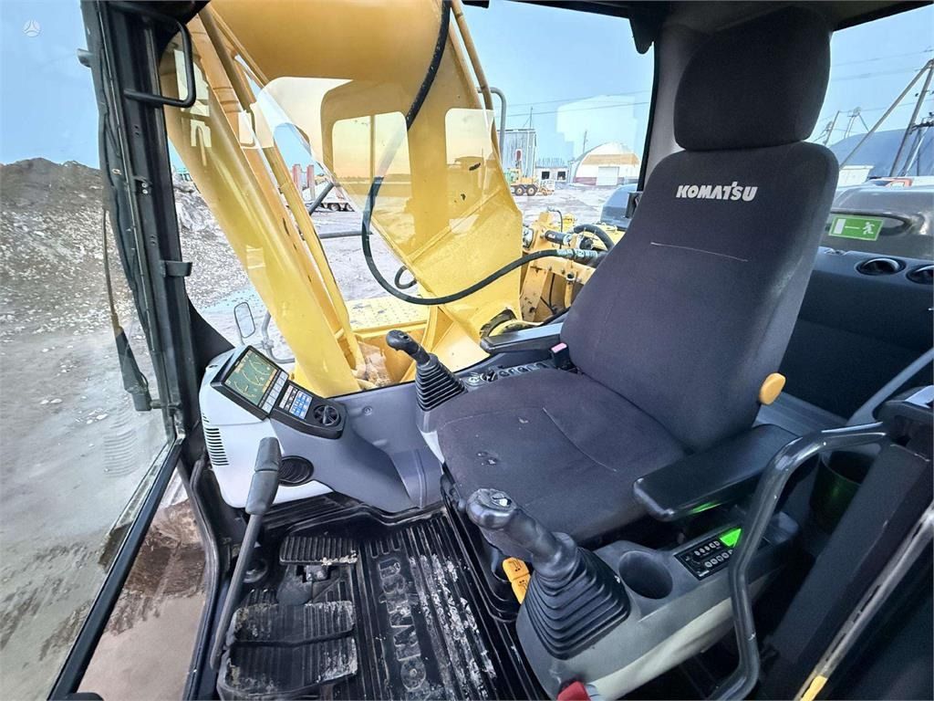 2013 Komatsu PC210LC-8 Crawler Excavator