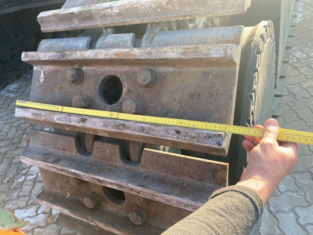 2005 Komatsu PC1250-7 Crawler Excavator