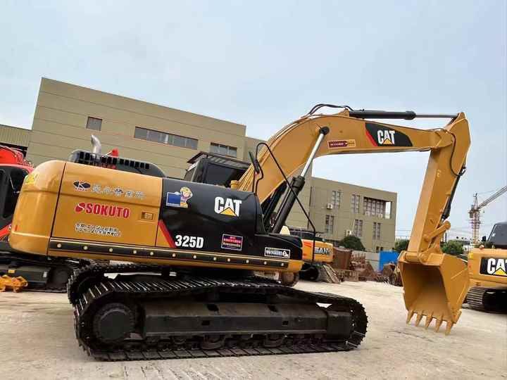 2016 Caterpillar 320D2 Excavadora de Orugas