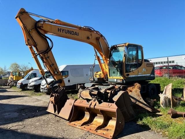 2010 Hyundai R140W-9 Wheel Excavator
