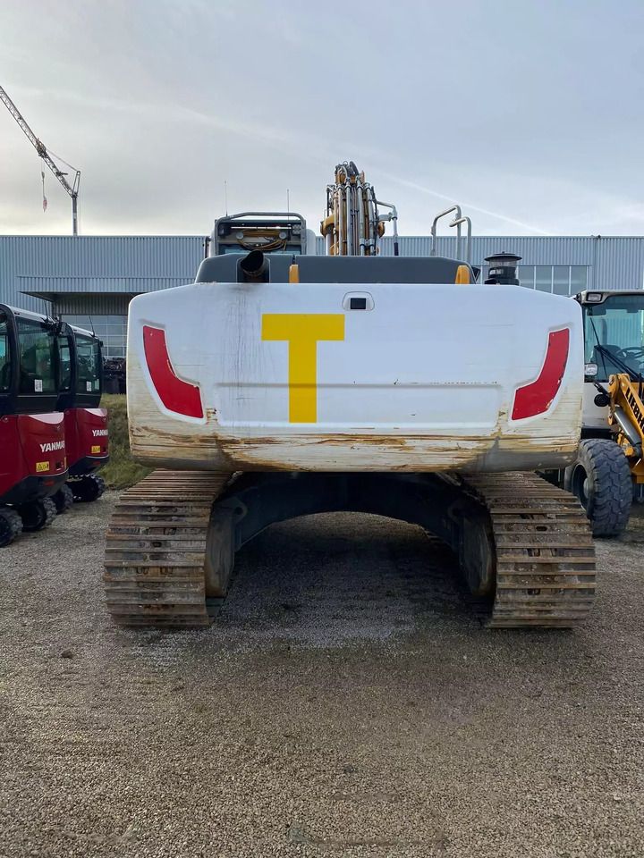 2018 Liebherr R926 Crawler Excavator