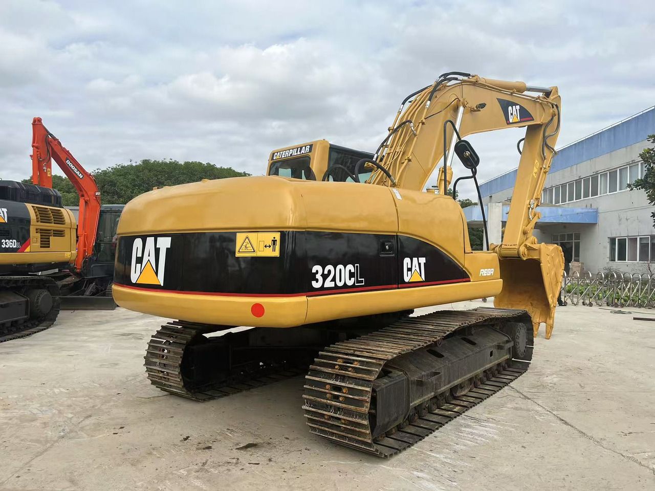 2010 Caterpillar 320CL Crawler Excavator