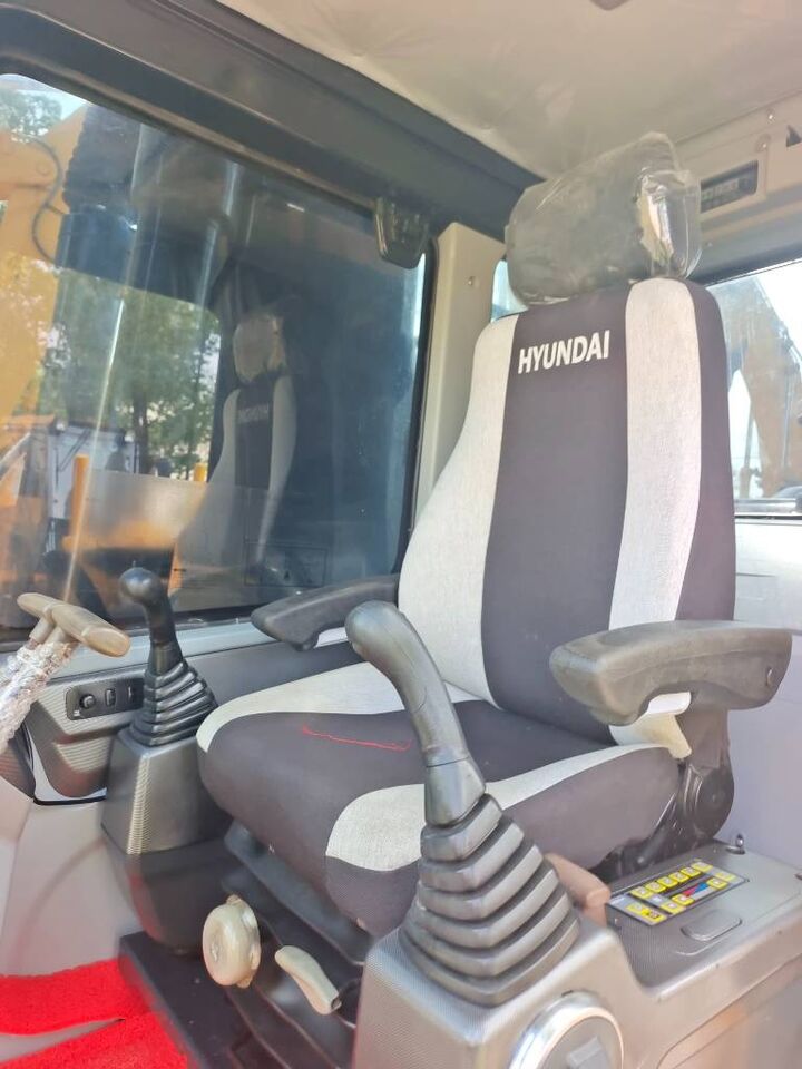 2024 Hyundai HX220HD Crawler Excavator