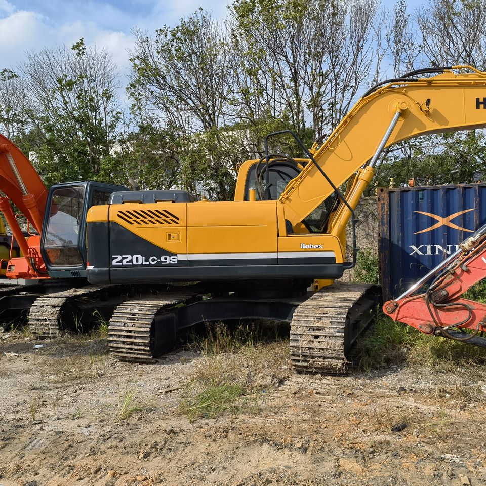 2023 Hyundai R220LC-9 Crawler Excavator