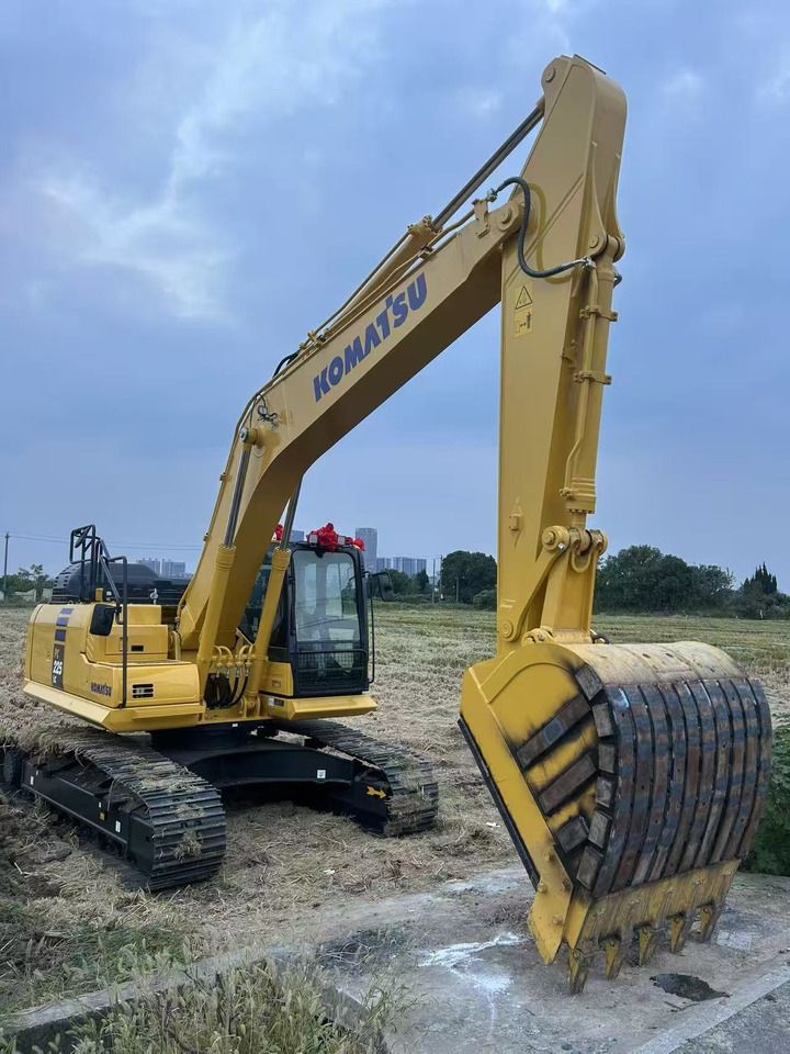 2025 Komatsu PC225LC-11MO Crawler Excavator