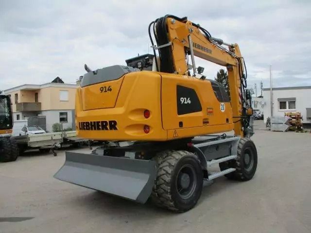 2023 Liebherr A914 LITRONIC G6.0-D Wheel Excavator