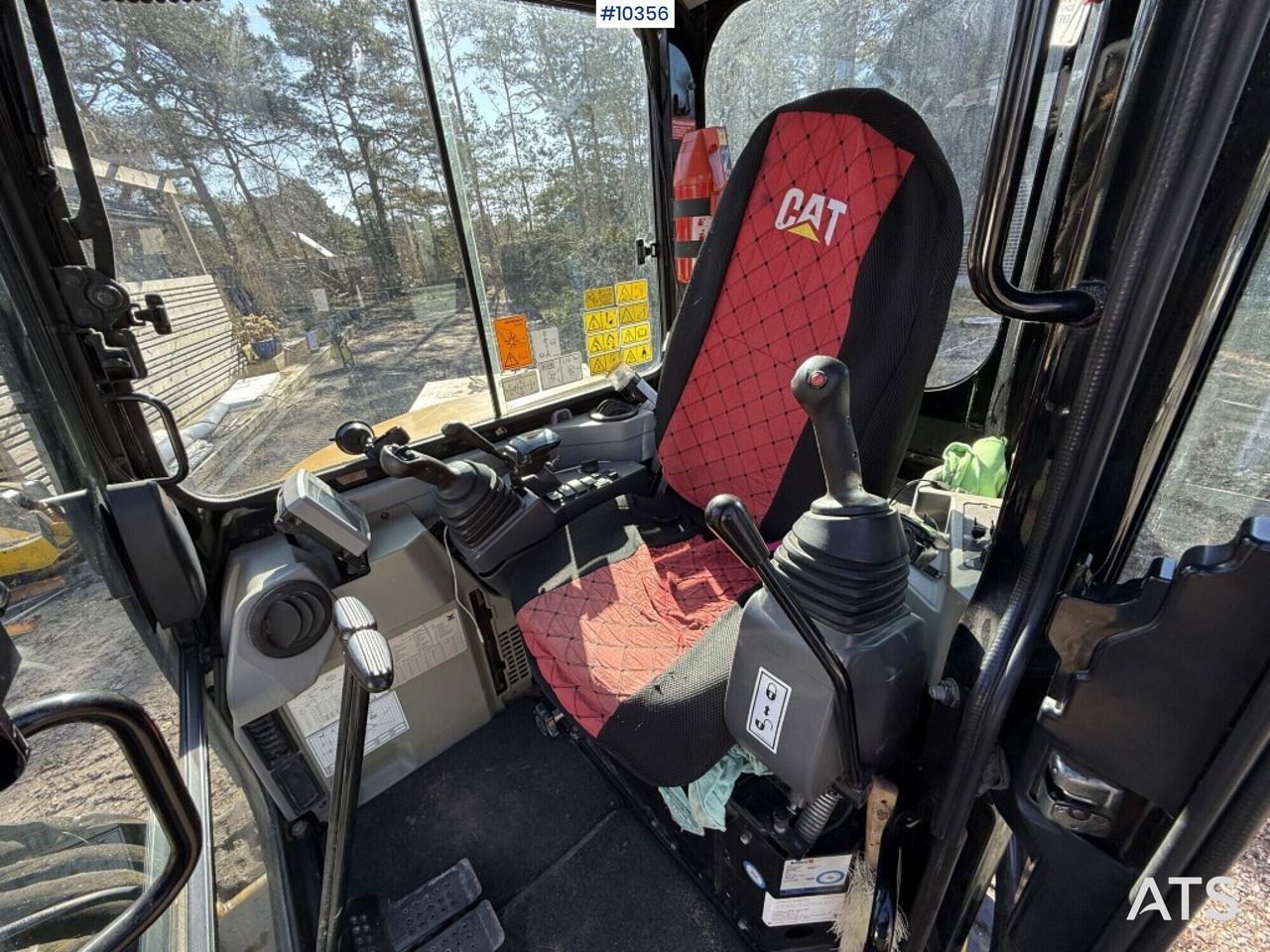 2015 Caterpillar 303.5E Mini Excavator
