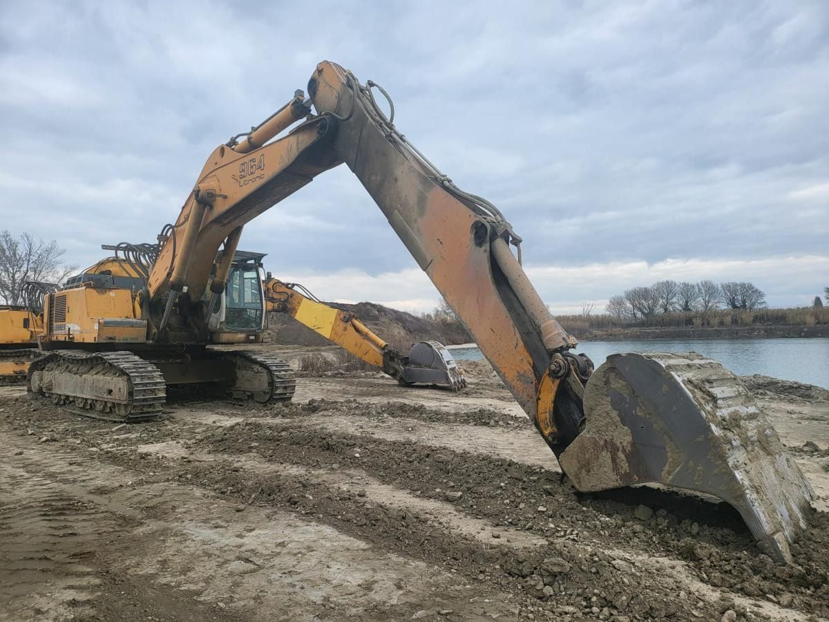 2006 Liebherr R964B Crawler Excavator