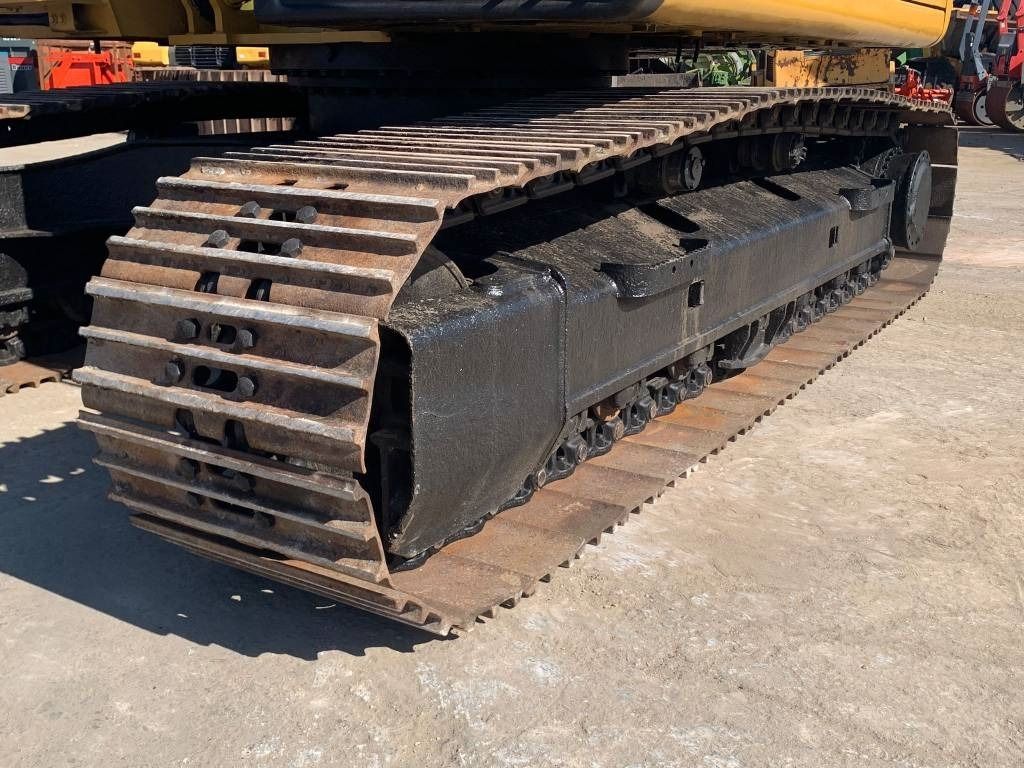2016 Caterpillar 318F Crawler Excavator