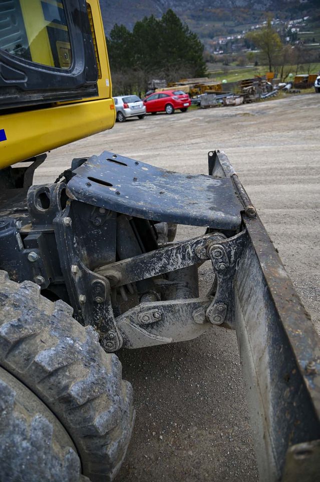 2018 Komatsu PW148-10 Wheel Excavator