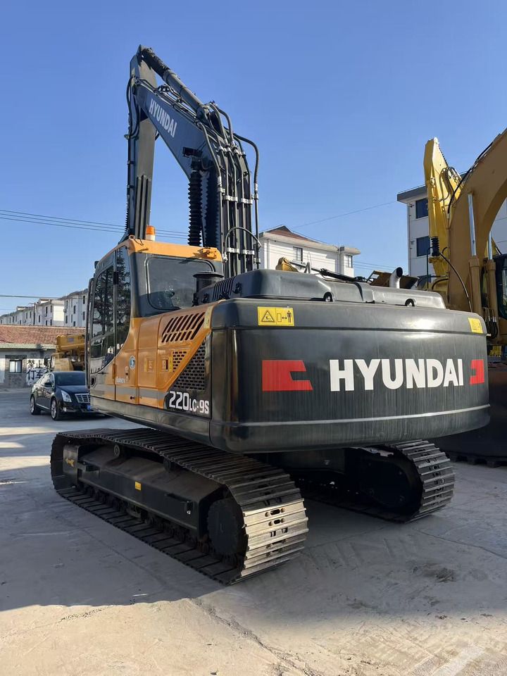 2023 Hyundai R220LC-9S Crawler Excavator