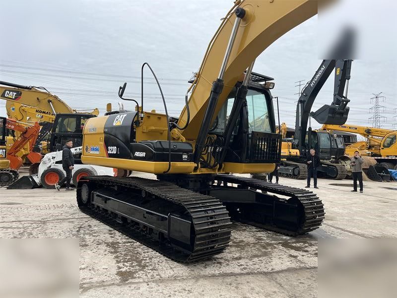 2024 Caterpillar 323D Crawler Excavator