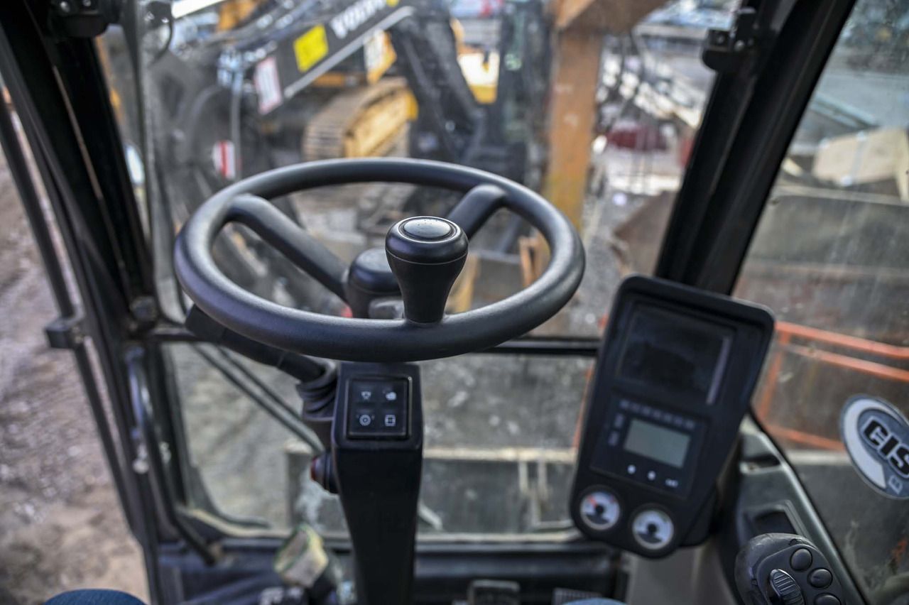 2017 CASE WX148 Wheel Excavator