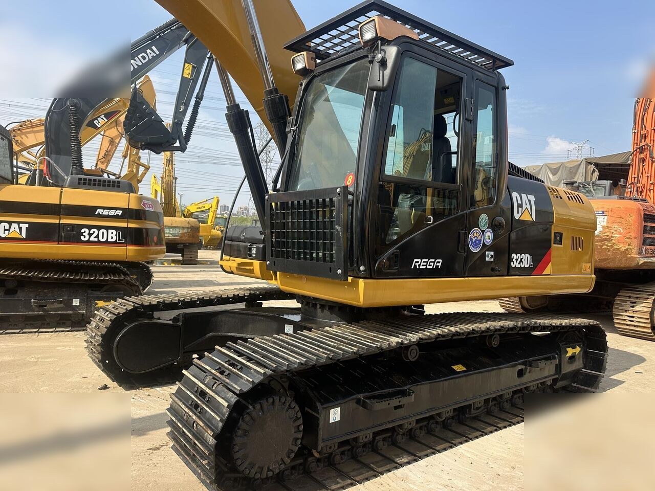 2023 Caterpillar 323DL Crawler Excavator