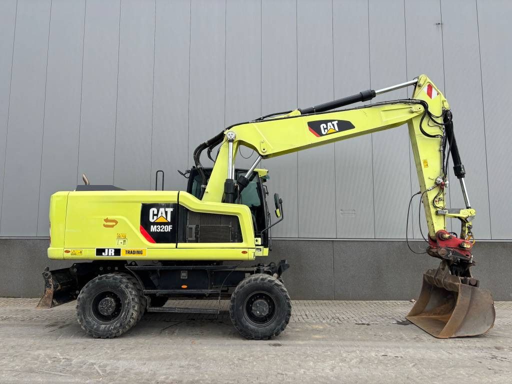 2015 Caterpillar M320F Wheel Excavator