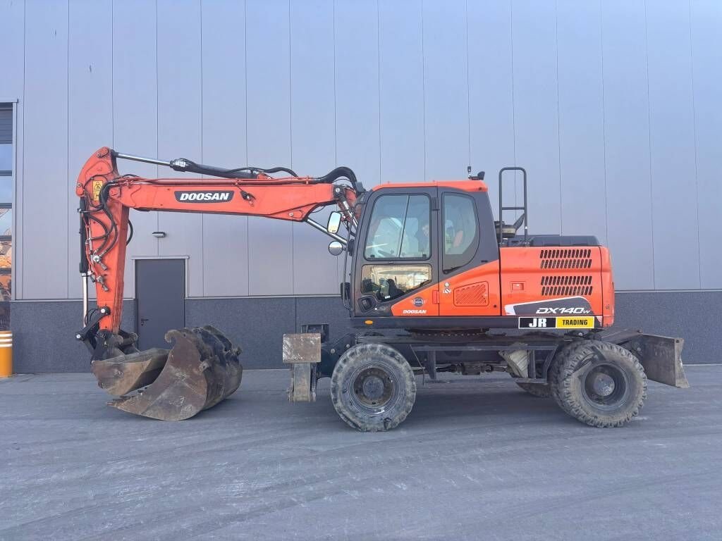 2019 Doosan DX140W-5 Wheel Excavator