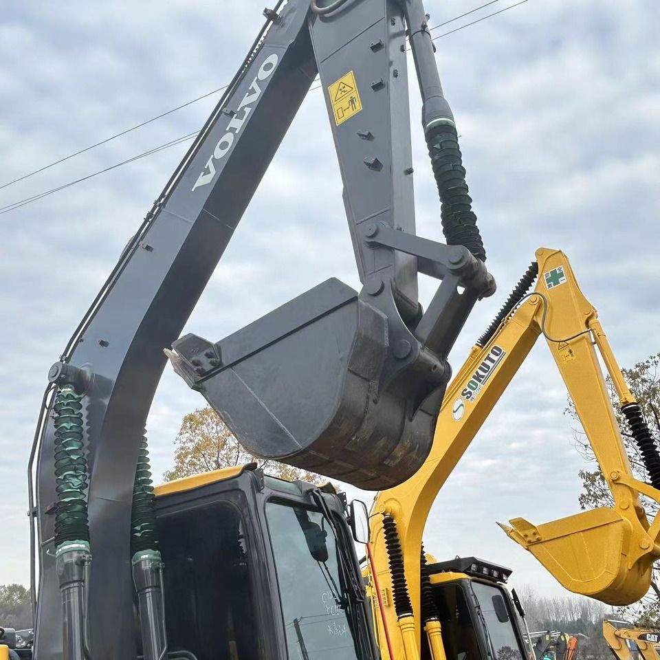 2020 Volvo EC140CL Crawler Excavator