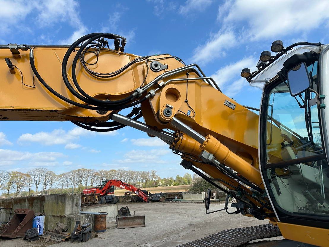 2009 Liebherr R934C HDSL Crawler Excavator