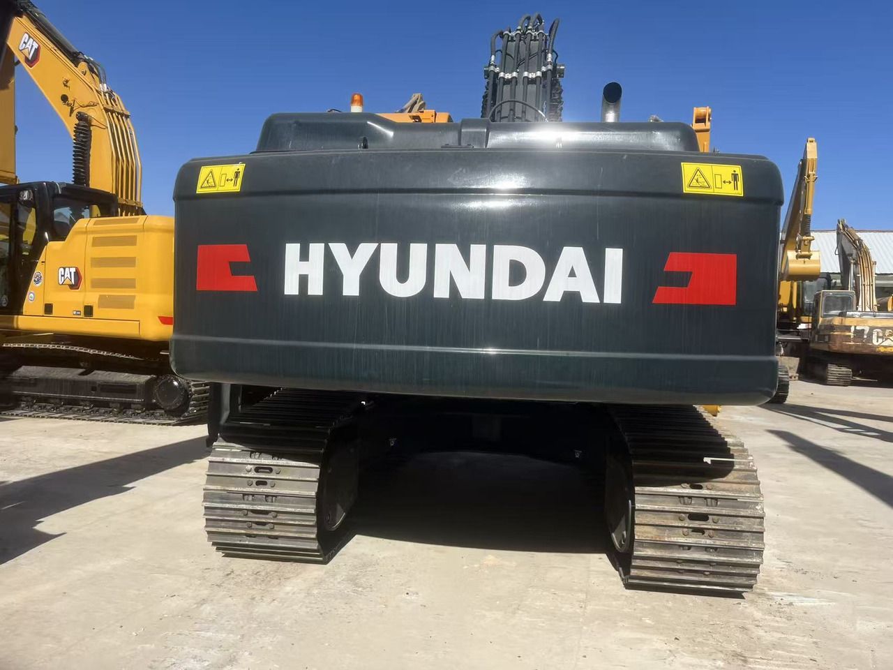 2023 Hyundai R220LS-9S Crawler Excavator