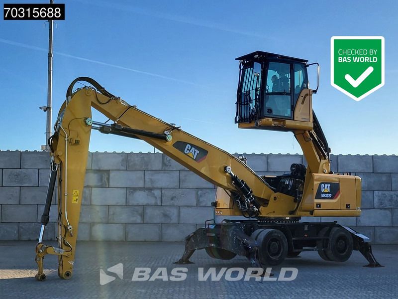 2019 Caterpillar MH3022 Material Handler