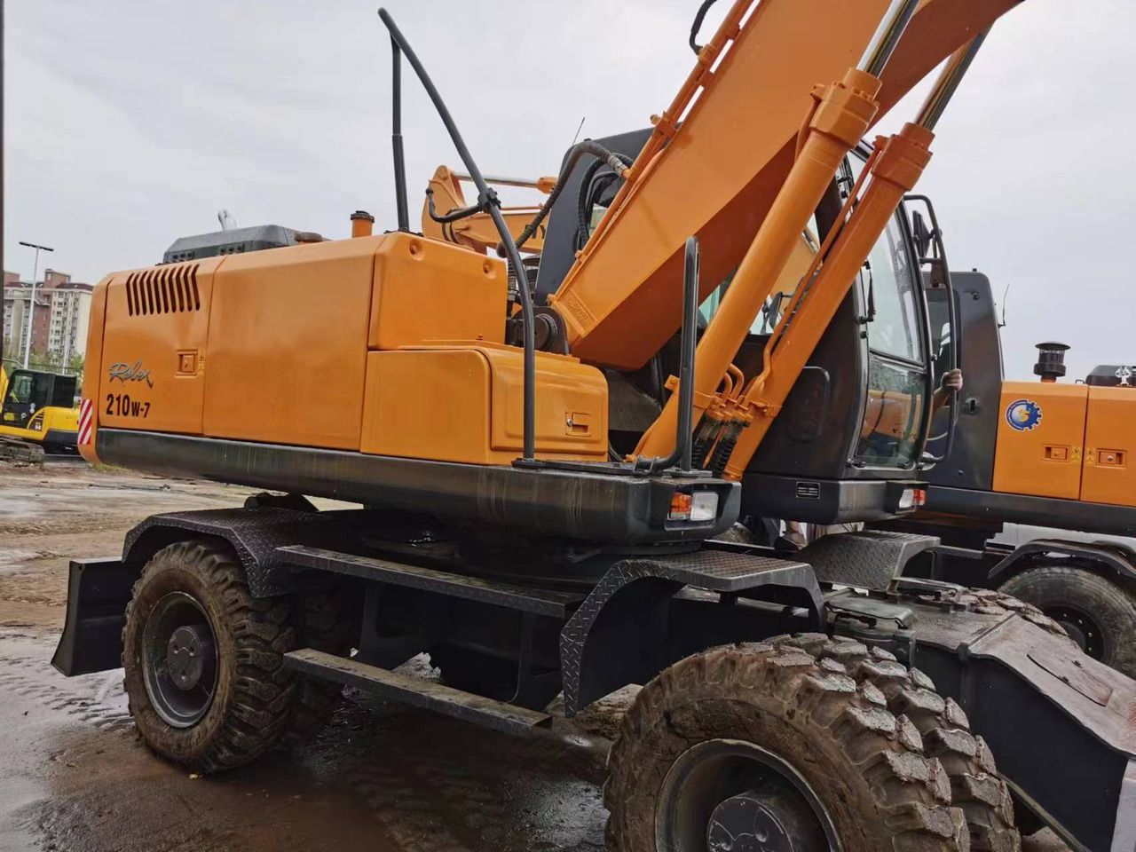 2017 Hyundai R210W-7 Wheel Excavator