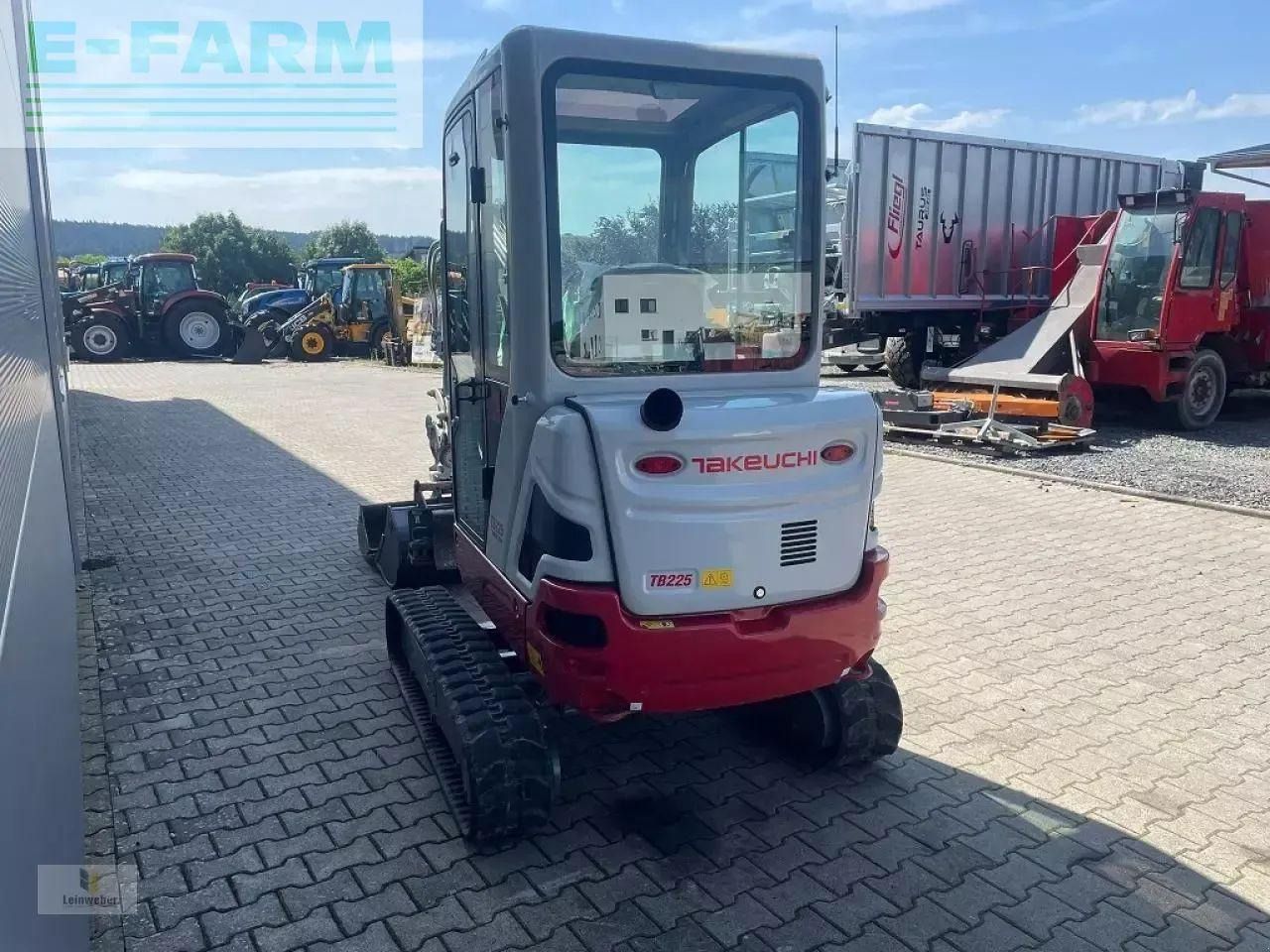 2022 Takeuchi TB225 V4 Mini Excavator
