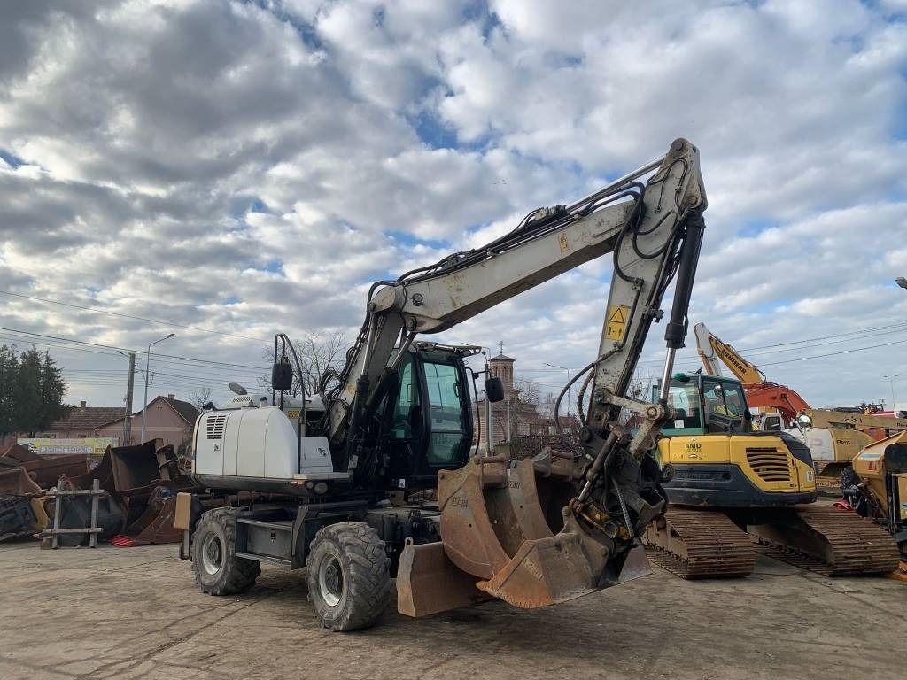 2018 JCB JS145W Wheel Excavator