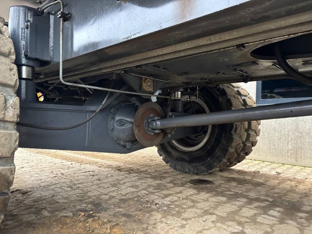 2013 Fuchs MHL380 Material Handler