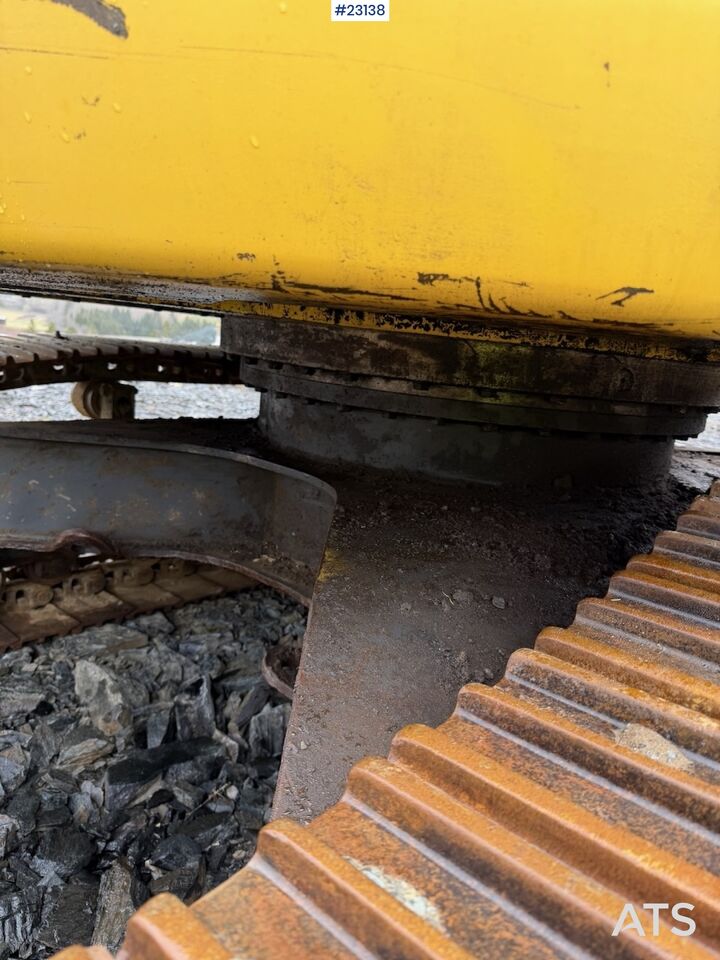 2006 New Holland E235SR Crawler Excavator